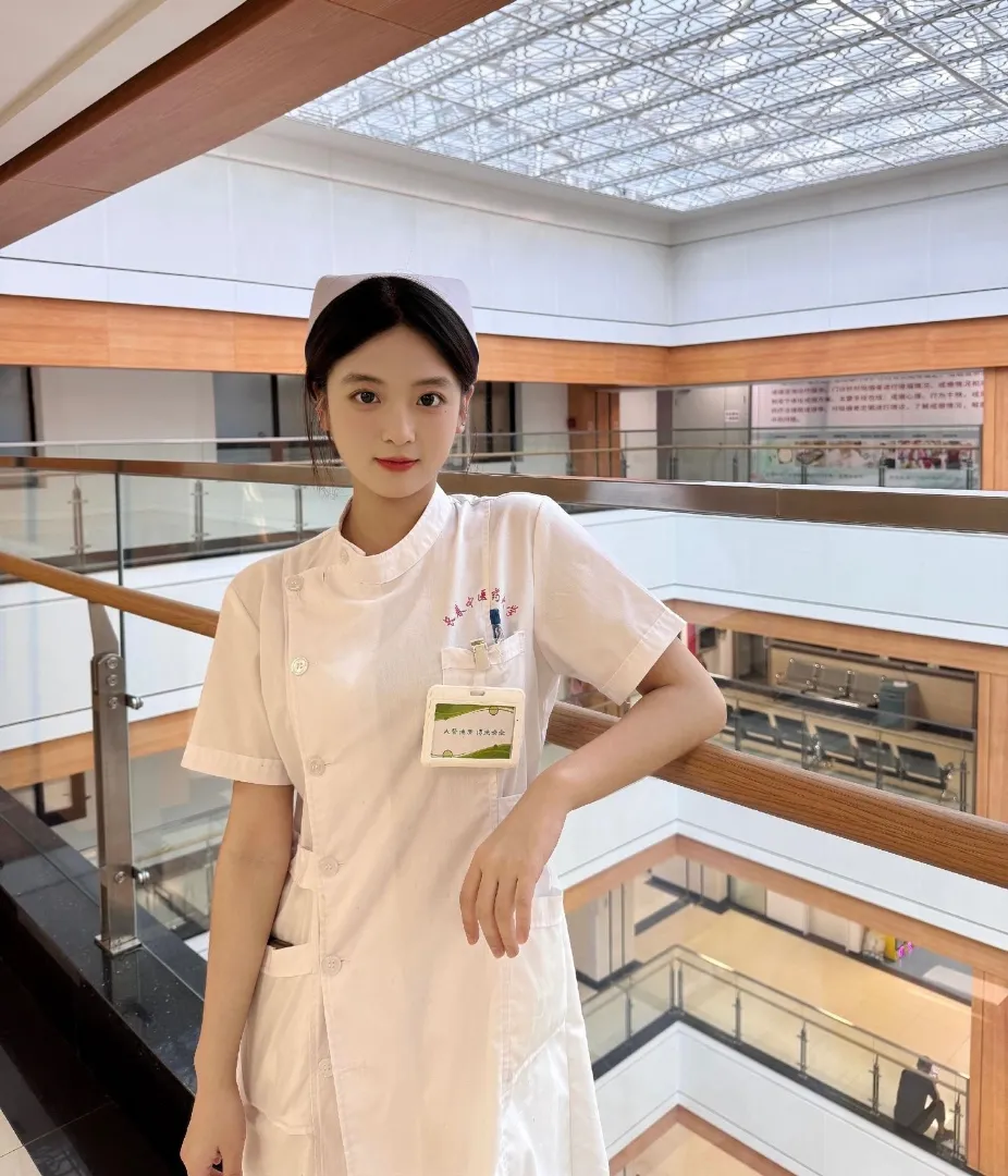 浦东 雯丽 清纯小护士 卫校毕业生 Gallery 2