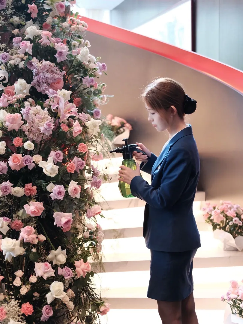 浦东 小拾 缤越酒店前台 熟练各种性爱技巧 Gallery 6