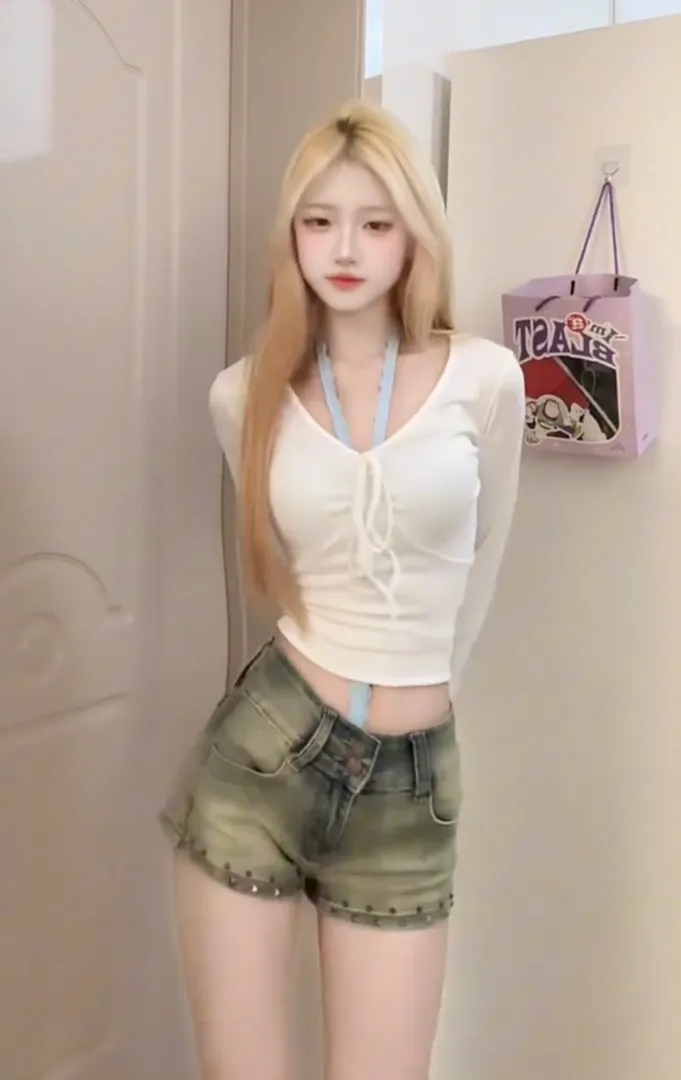 小莹 青春靓丽色彩鲜明 Gallery 5