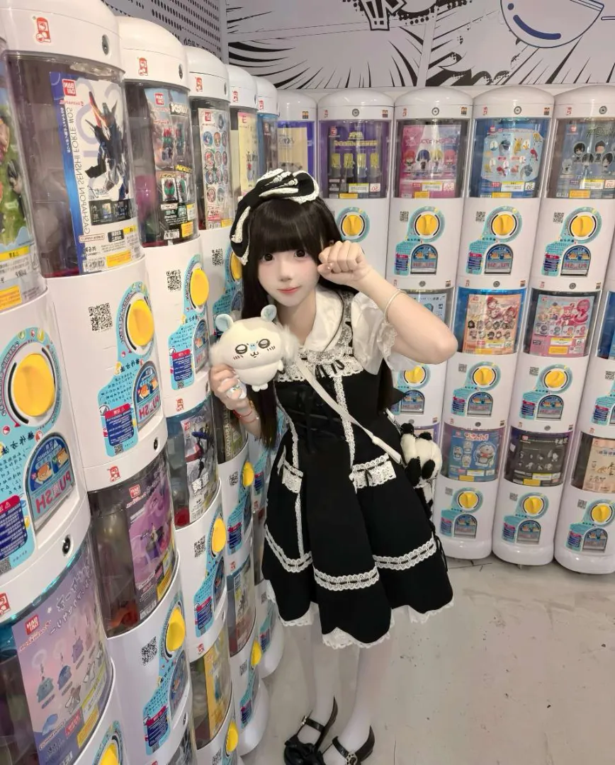 萝莉小九双马尾白虎 Gallery 5