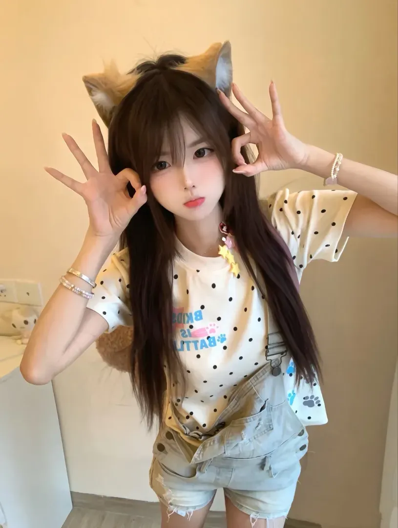 闵行小君08年刚破处极品嫩逼 Gallery 2