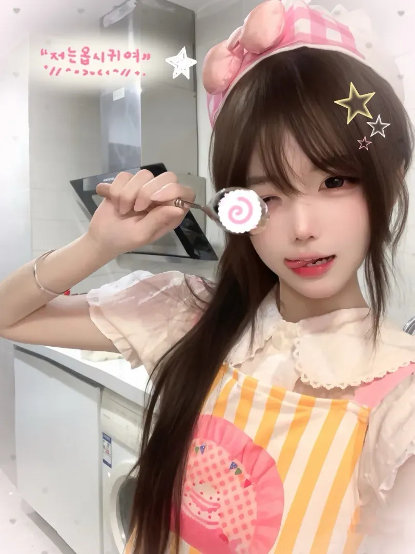 闵行小君08年刚破处极品嫩逼 Gallery 4