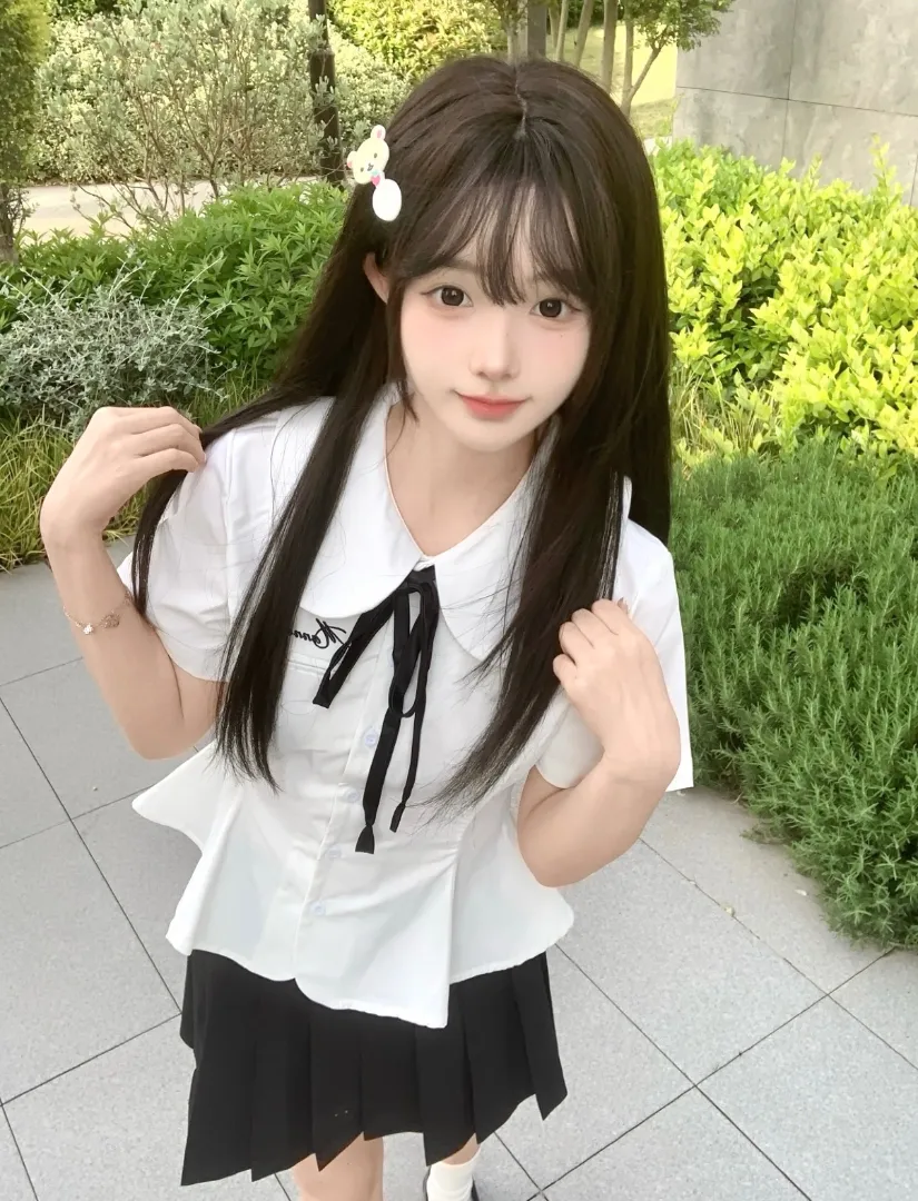 闵行08嫩妹极品白小纯莉莉 Gallery 1