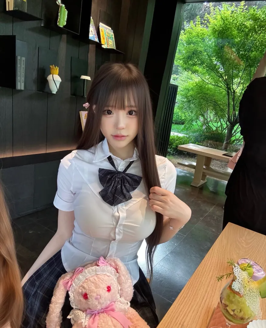 米老鼠童颜巨乳a4腰 Gallery 3