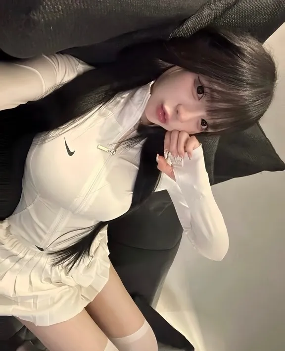 米老鼠童颜巨乳a4腰 Gallery 7