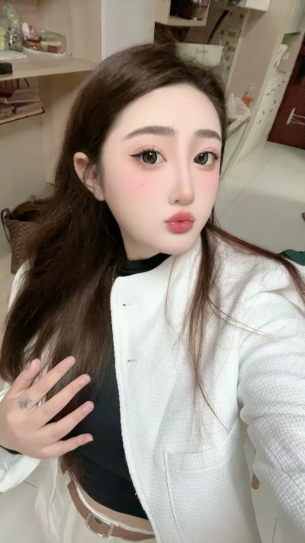 新人夏天刚刚下海蜜桃臀前凸口翘 Gallery 4