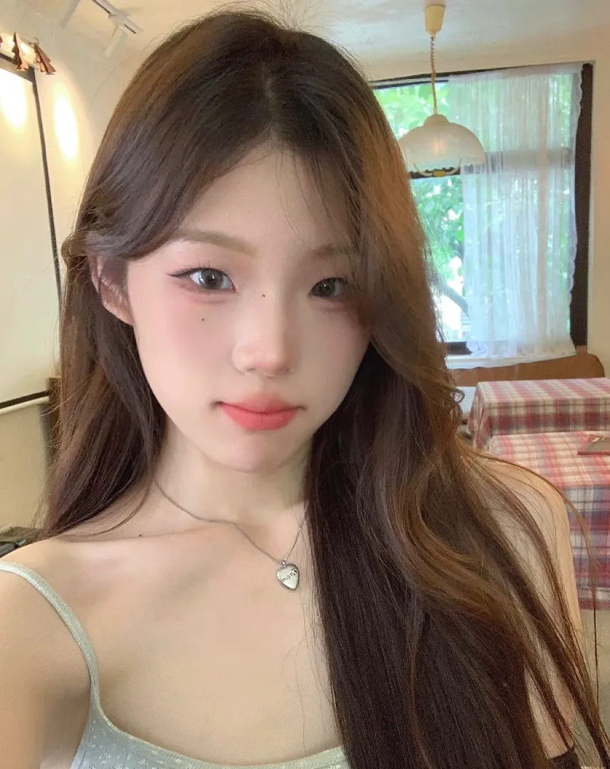宝山新人小萝莉 安娜 Gallery 6