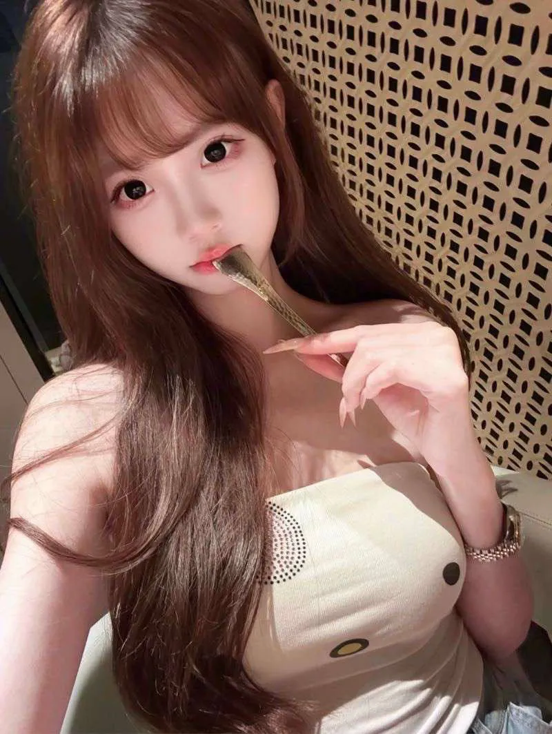 嘉定雨彤（新人）