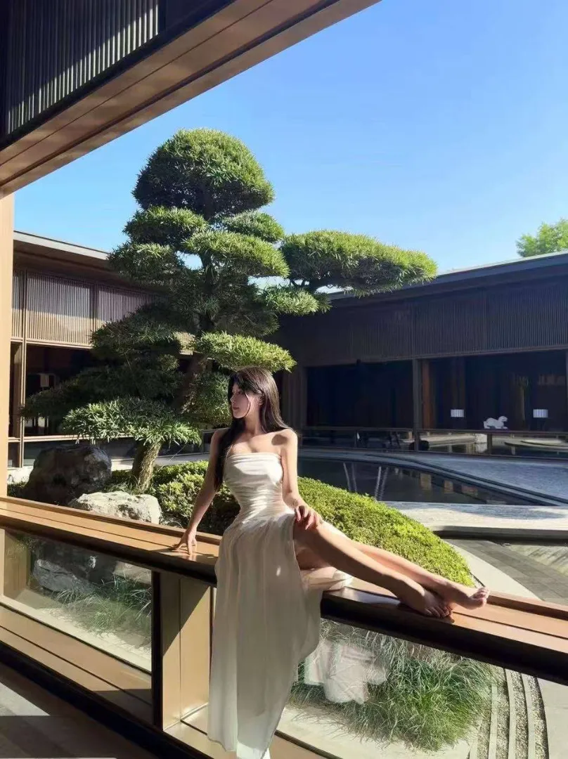闵行 小雨 Gallery 5