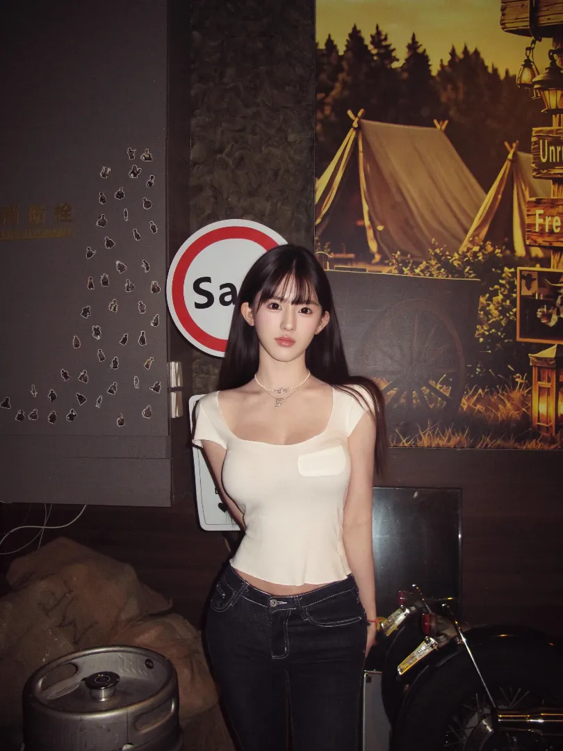小薯，年纪小火辣身材好评不断 Gallery 4