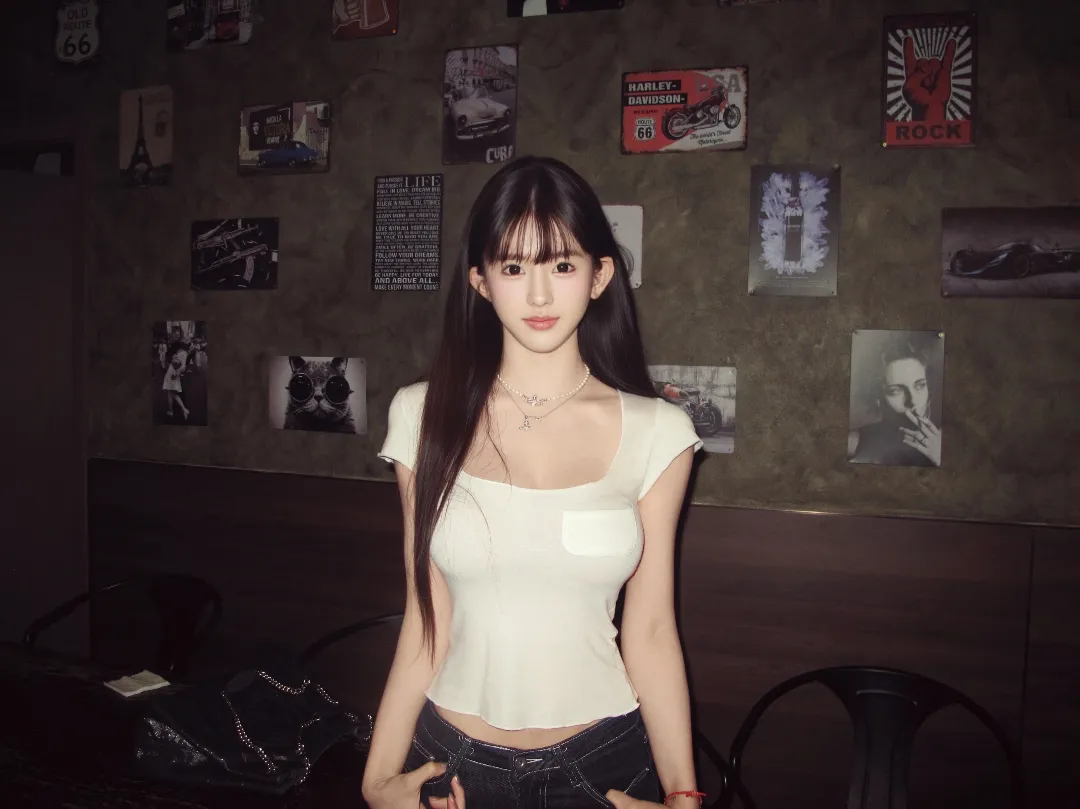 小薯，年纪小火辣身材好评不断 Gallery 5