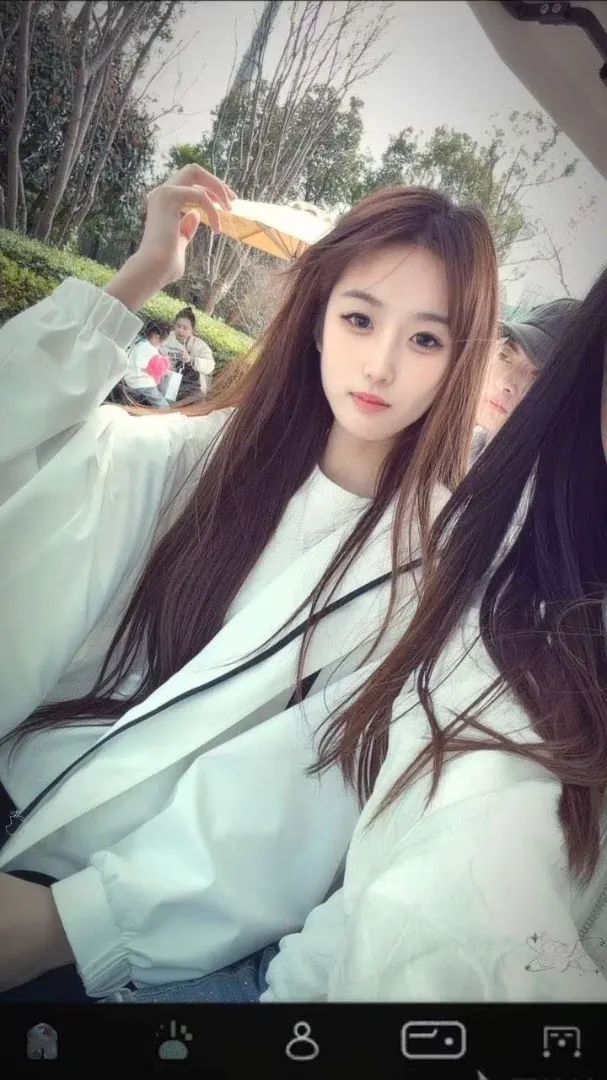 08温悦 白小纯 Gallery 8