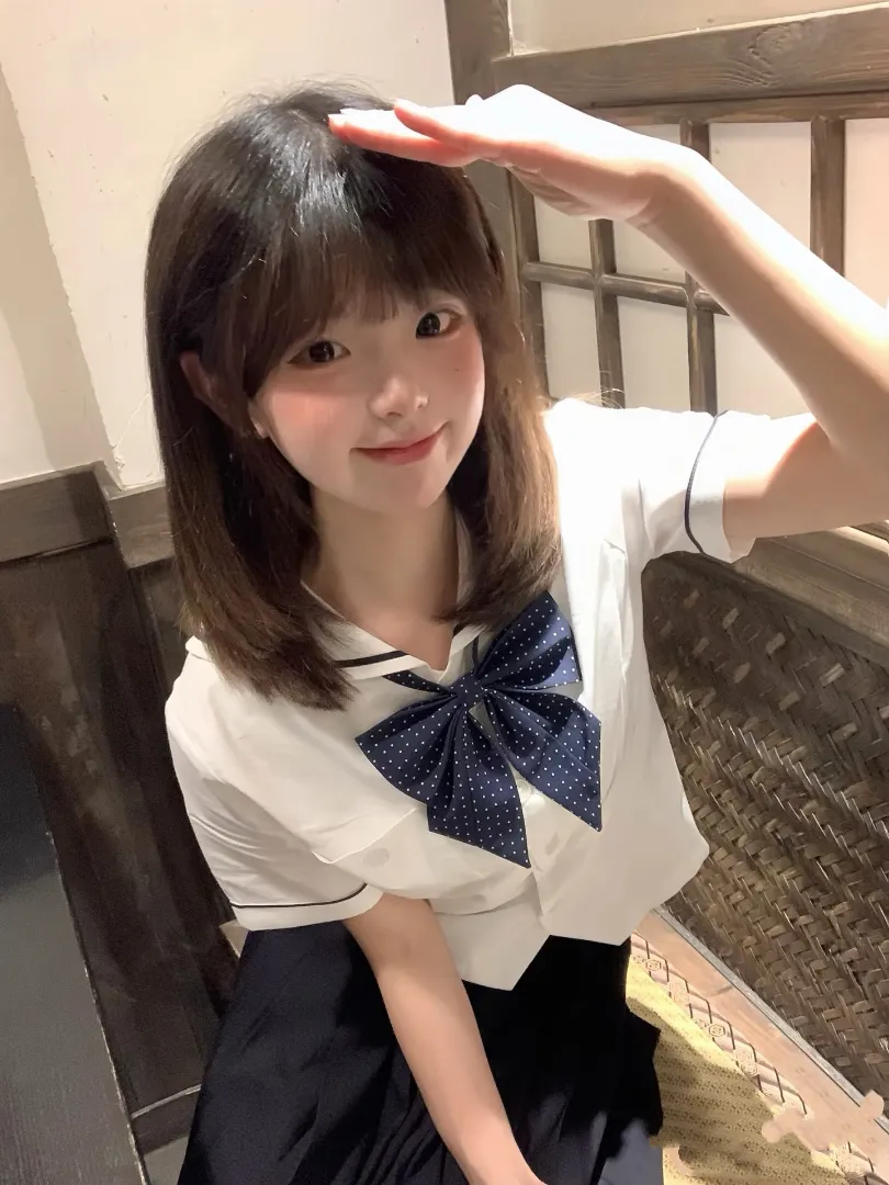小鹿 153cm 三点粉逼 Gallery 4
