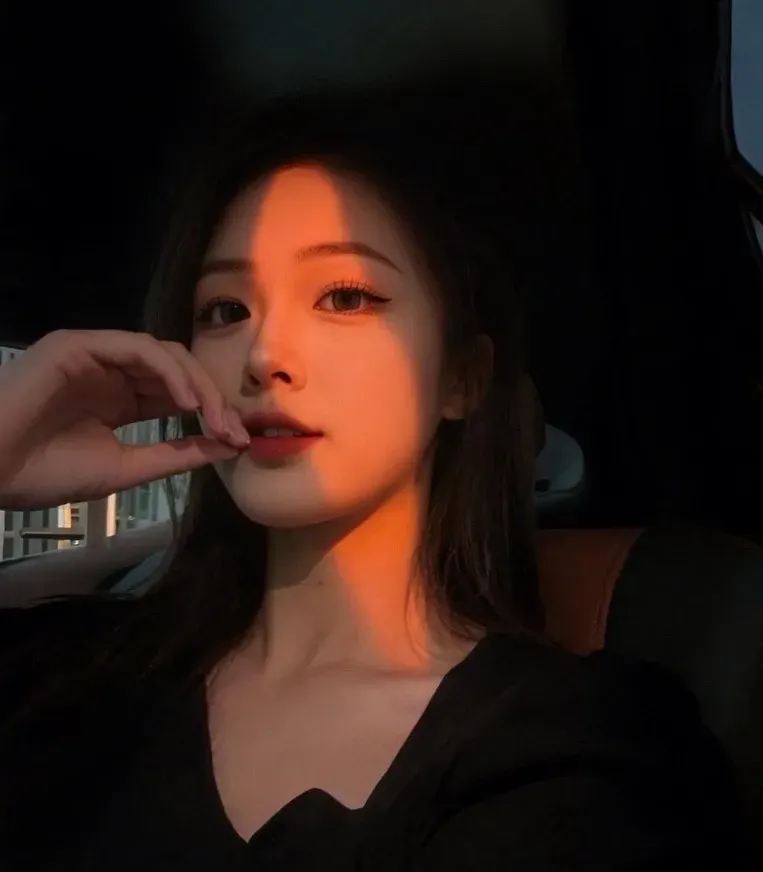 小柚果🏠松江佳佳网红主播短期兼职 Gallery 1