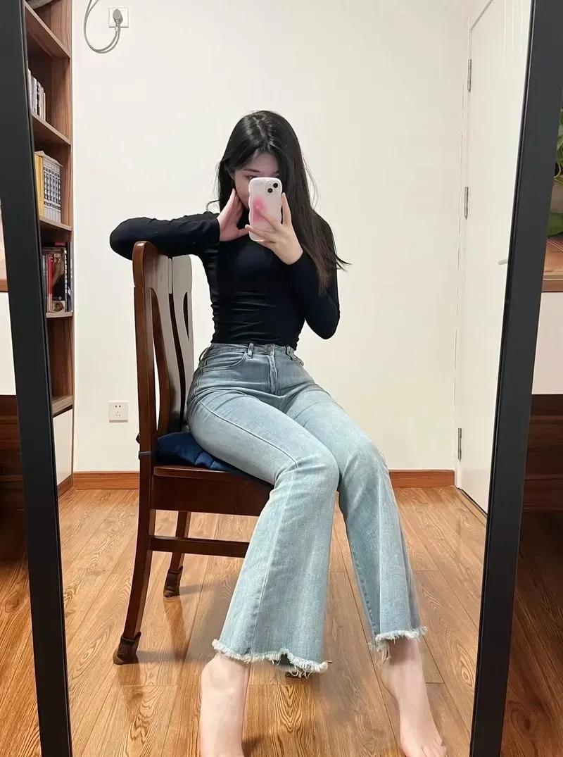 浦东 01 欣欣 大奶骚妇 前凸后翘 wt Sm 中度➕2 3T➕2 Gallery 7