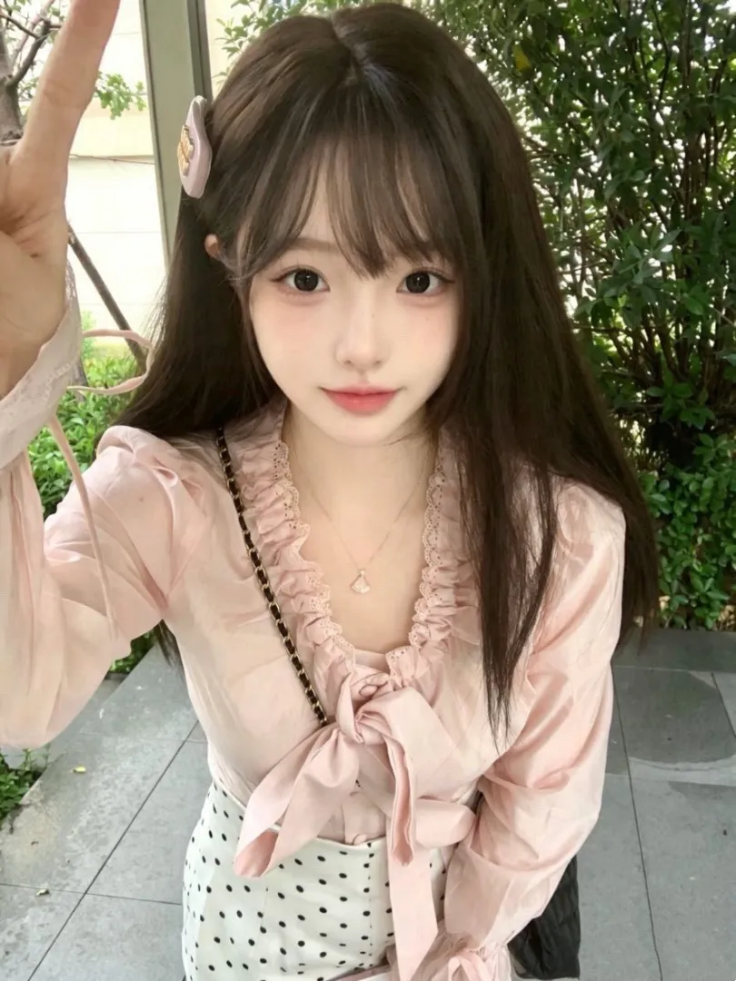Y1206-莎莎 浦东白虎上戏萝莉学生妹 168C.06 Gallery 4