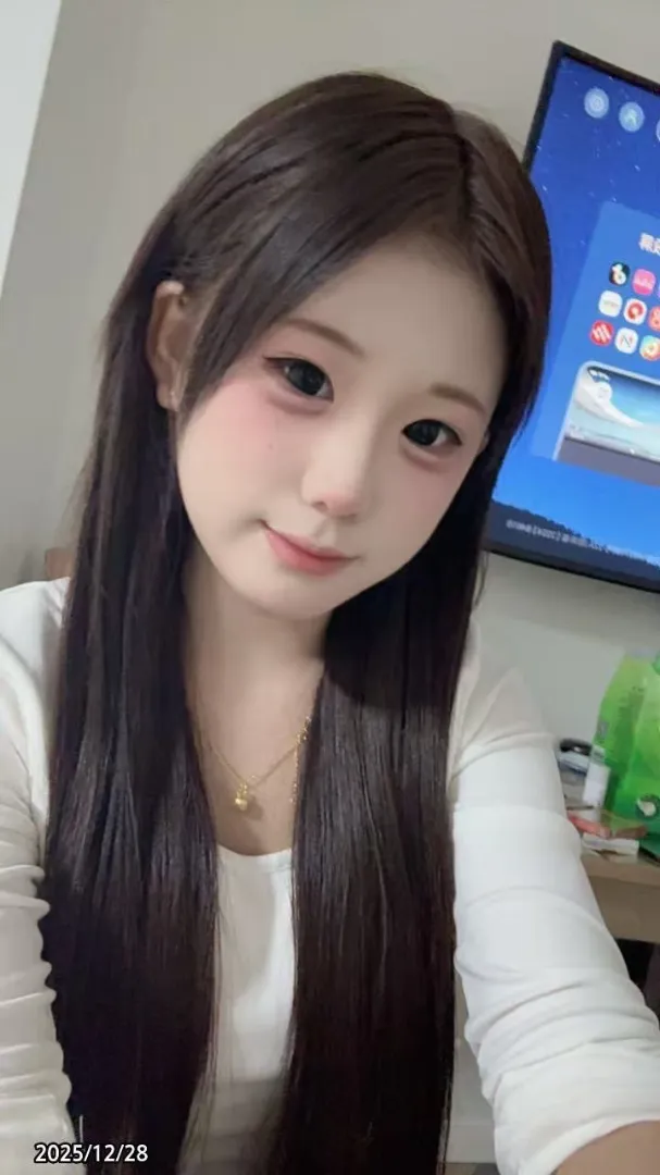 18岁高中生纯嫩首下海:妙夏 Gallery 4