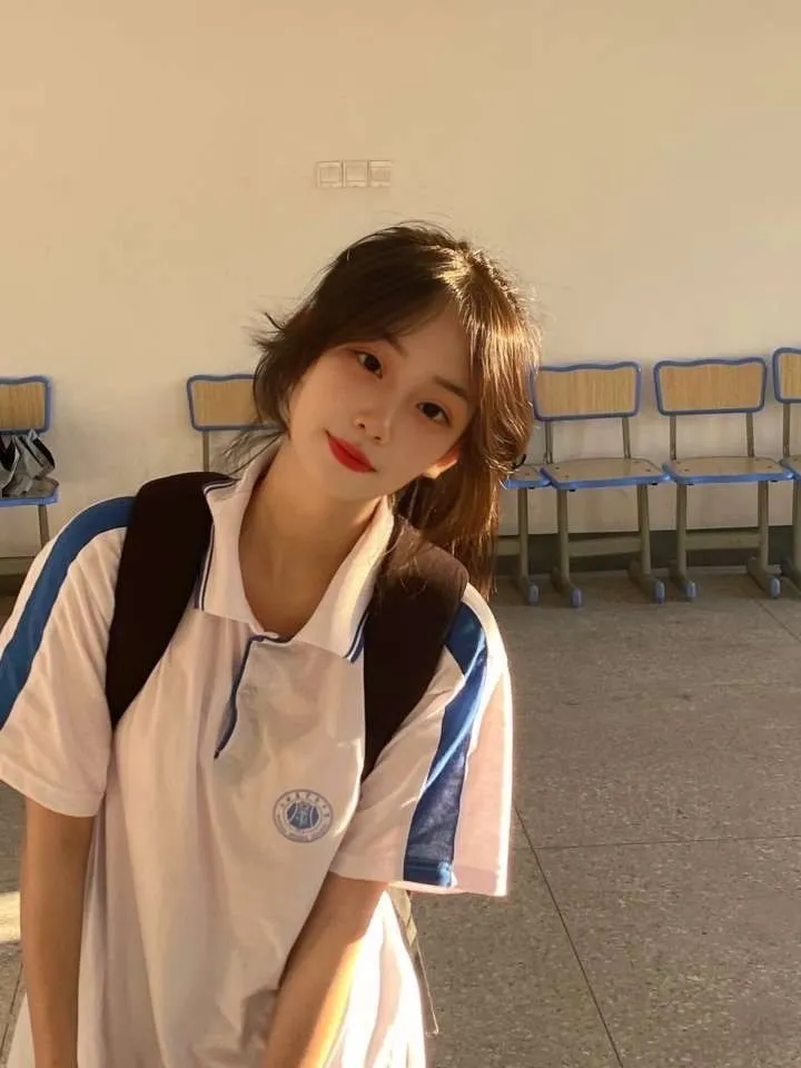 静安交界人学妹蛋蛋 Gallery 4