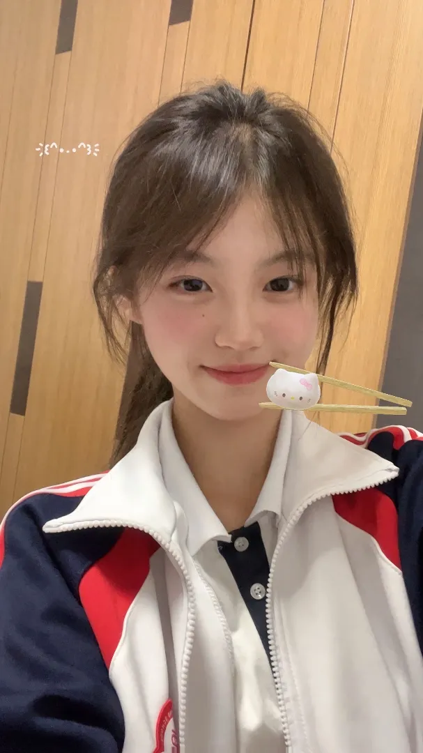 可欣 妹妹懂得还不多需要哥哥来开发 Gallery 5