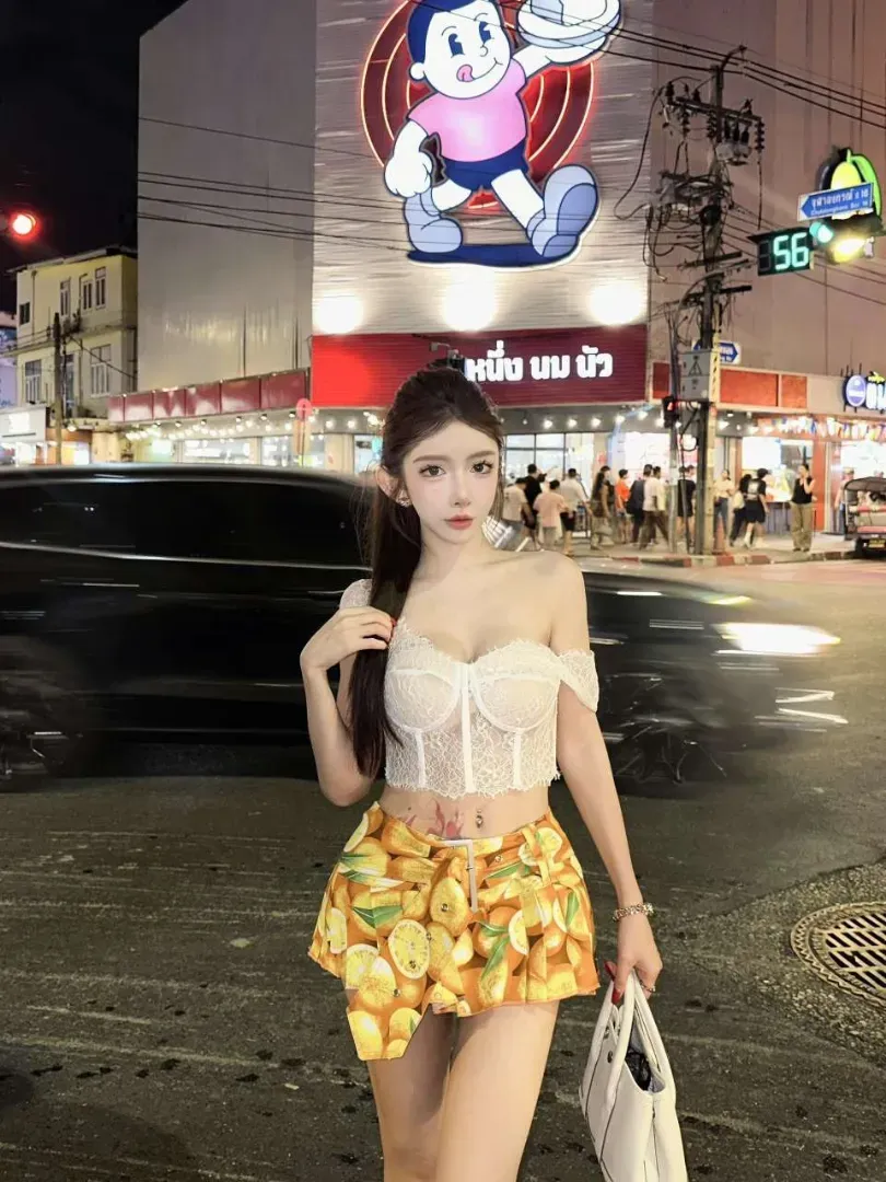 宝山漫微05年颜值气质在线 回头率超高❤ Gallery 4