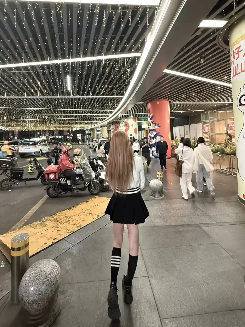 08朵拉 白小纯 净高172大圈品质