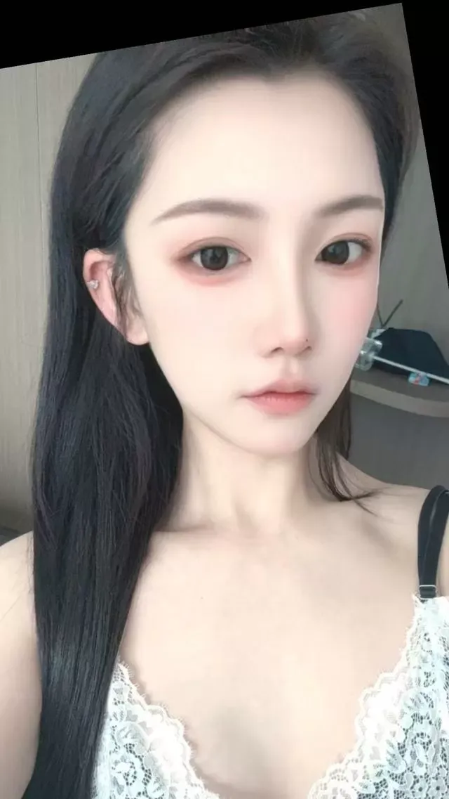 浦东极品高颜值淫荡骚货(雪白)莞式服务:妹子全自动 Gallery 1