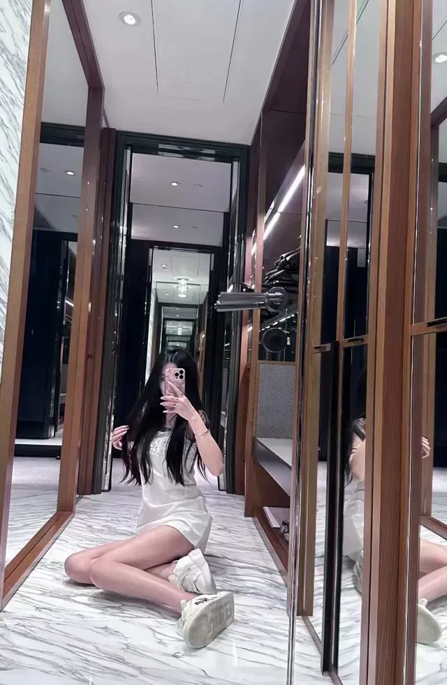 闵行女神🐍洛洛幼师兼职 Gallery 6
