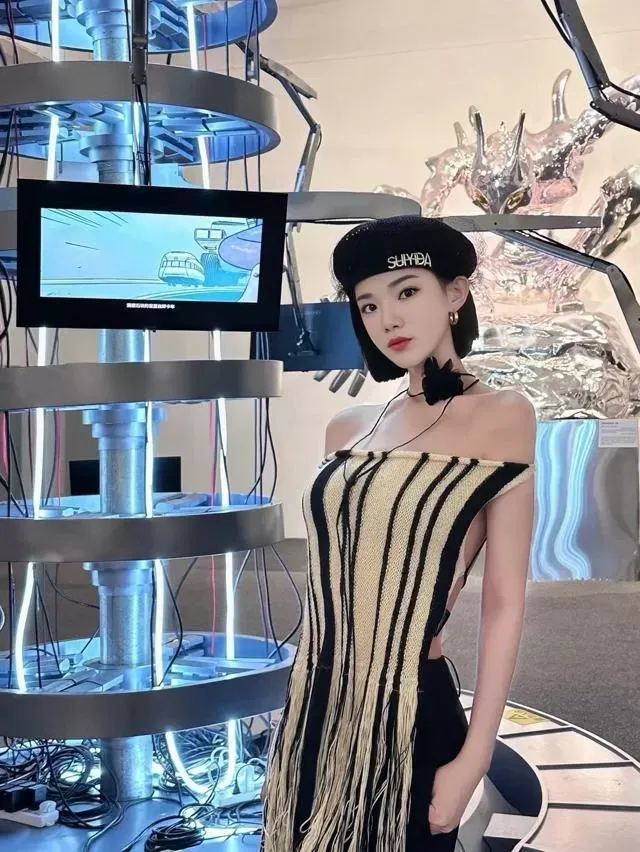 浦东金桥新人CC(短发女神)