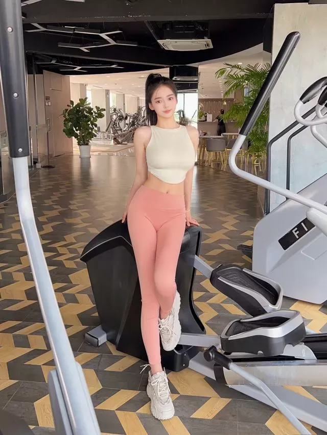 闵行悦悦（酷爱口爆 喜欢毒龙） Gallery 5