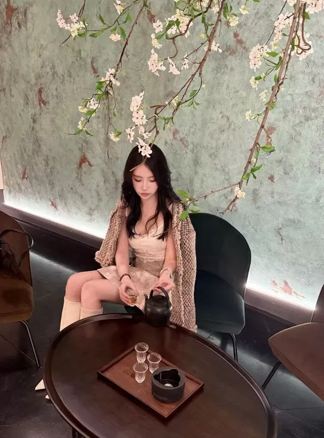 双飞姐妹 丰满妹妹小果 可以🈚️套 Gallery 7
