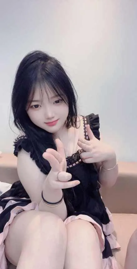 闵行白虎微胖萝莉诗诗 Gallery 4