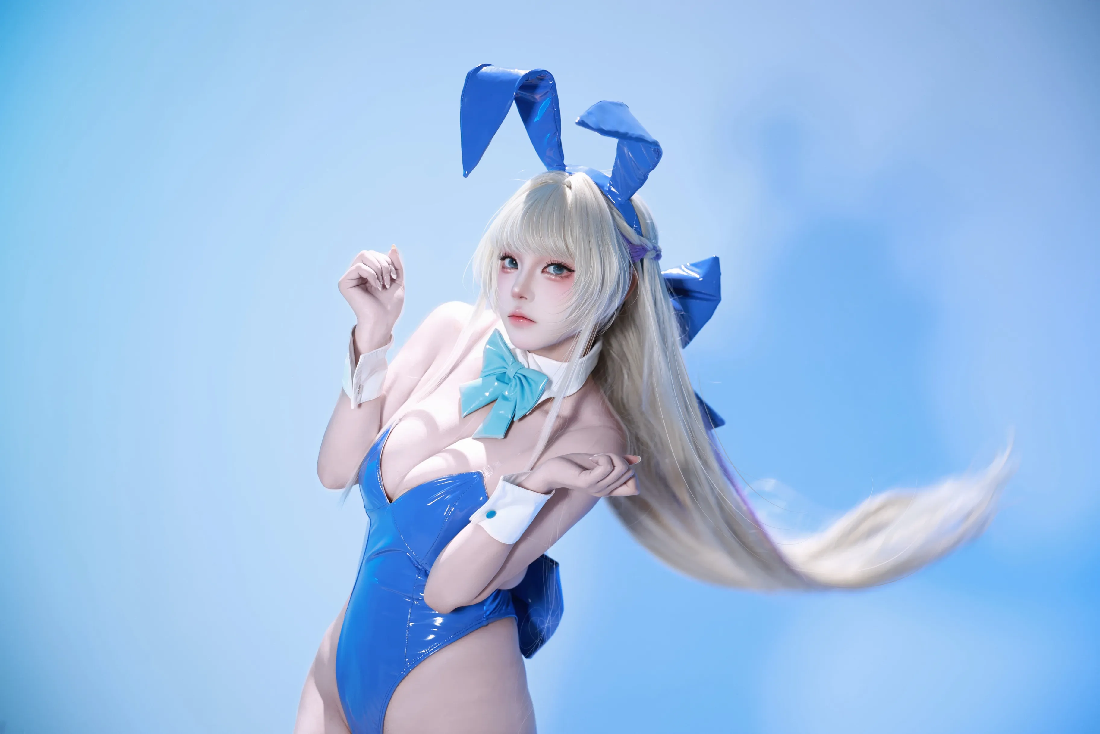 y185童颜巨乳全能萝莉