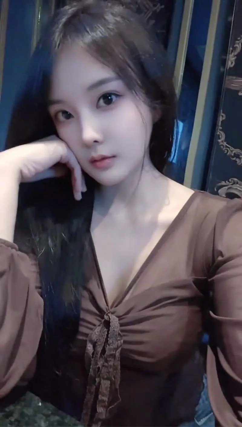 小凤 顶级🔝身材御姐 高端炮架 Gallery 6