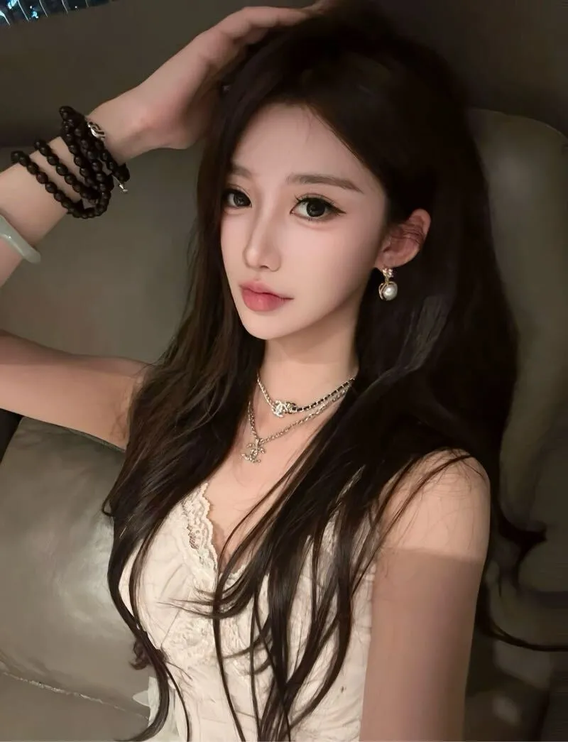 梦梦 顶级外围 短期兼职 高级感十足 Gallery 4