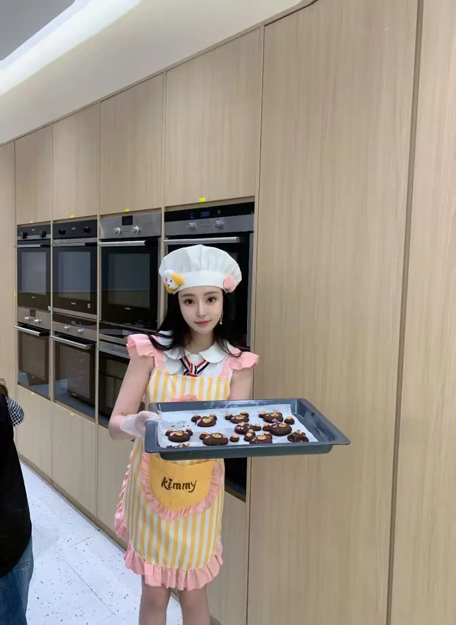 上海纯欲新人大密 Gallery 1