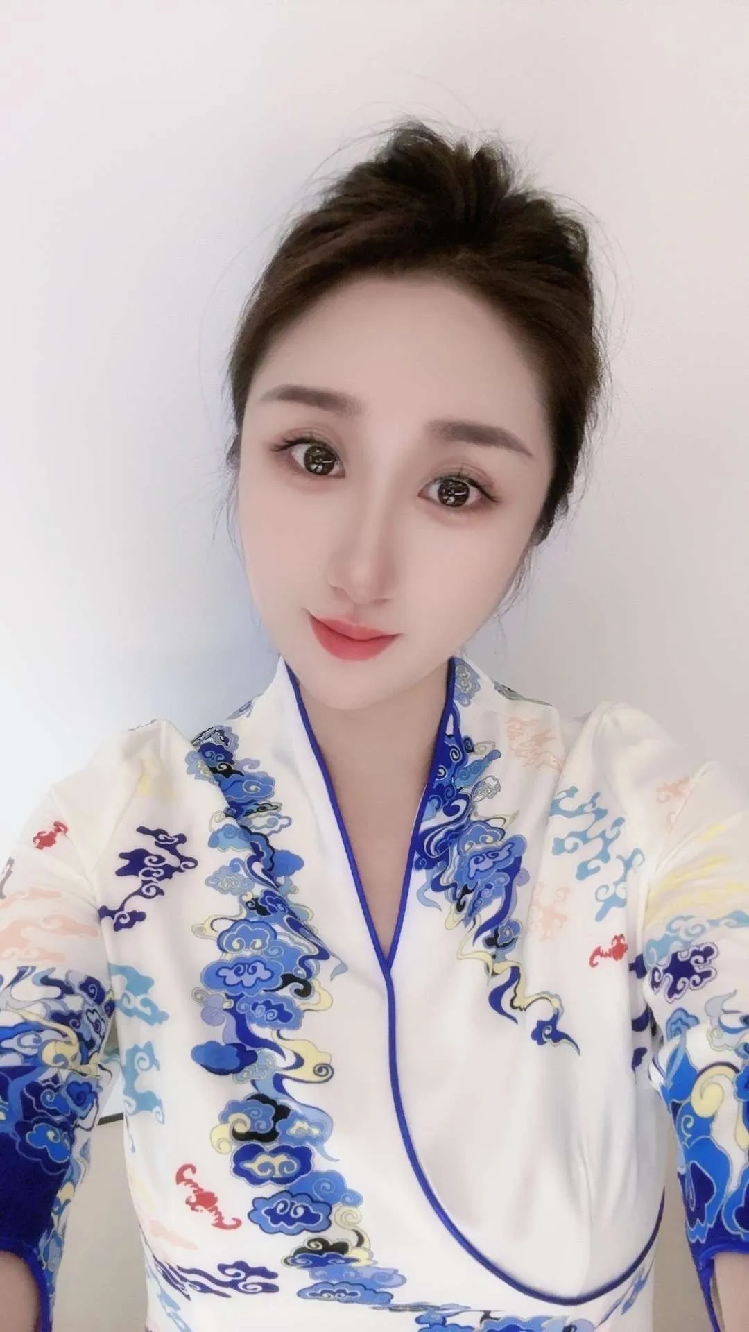 松江空姐晶晶 短开嫩妹 Gallery 4