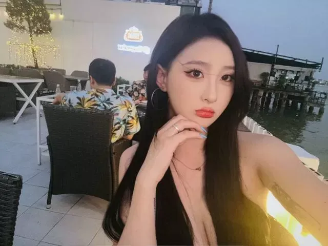 小柚果🏠180模特兼职李梦瑶