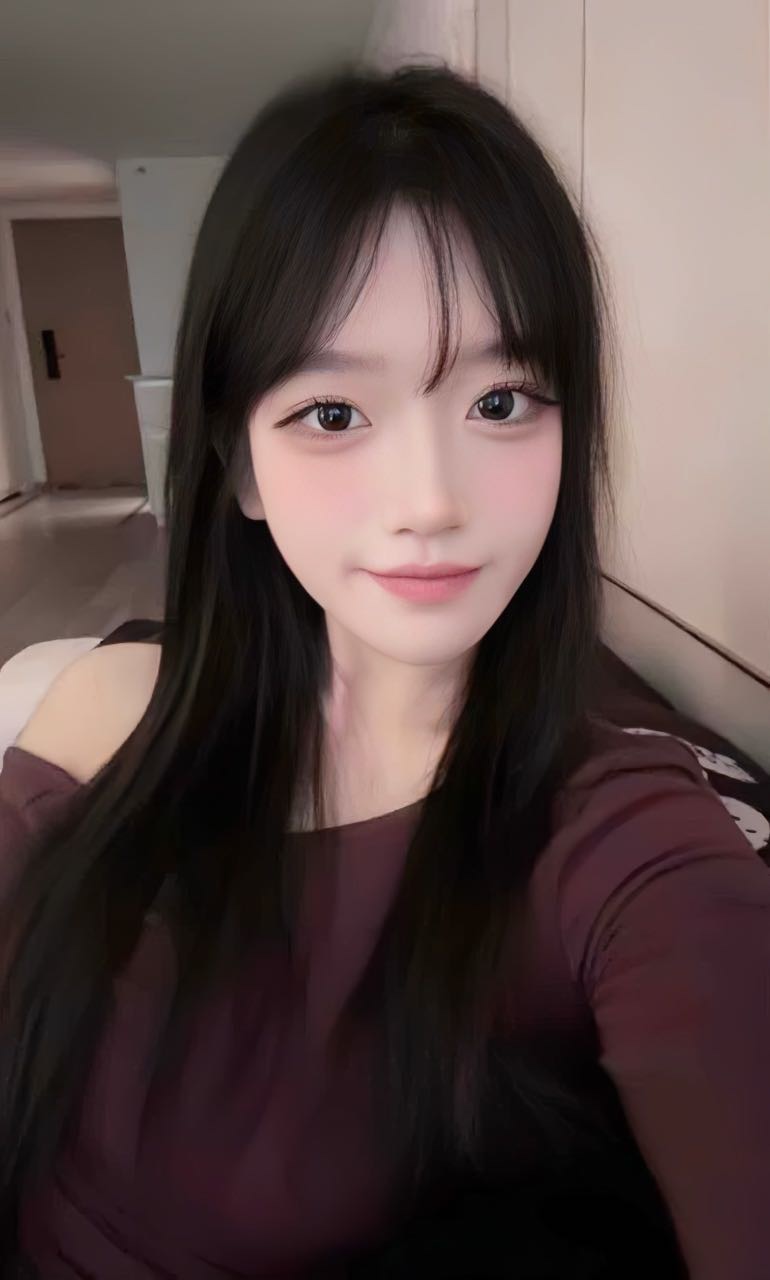 琳宝 极品白小纯🎀纯自拍照