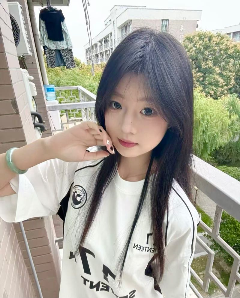 闵行07wt软软兼职嫩妹 Gallery 5