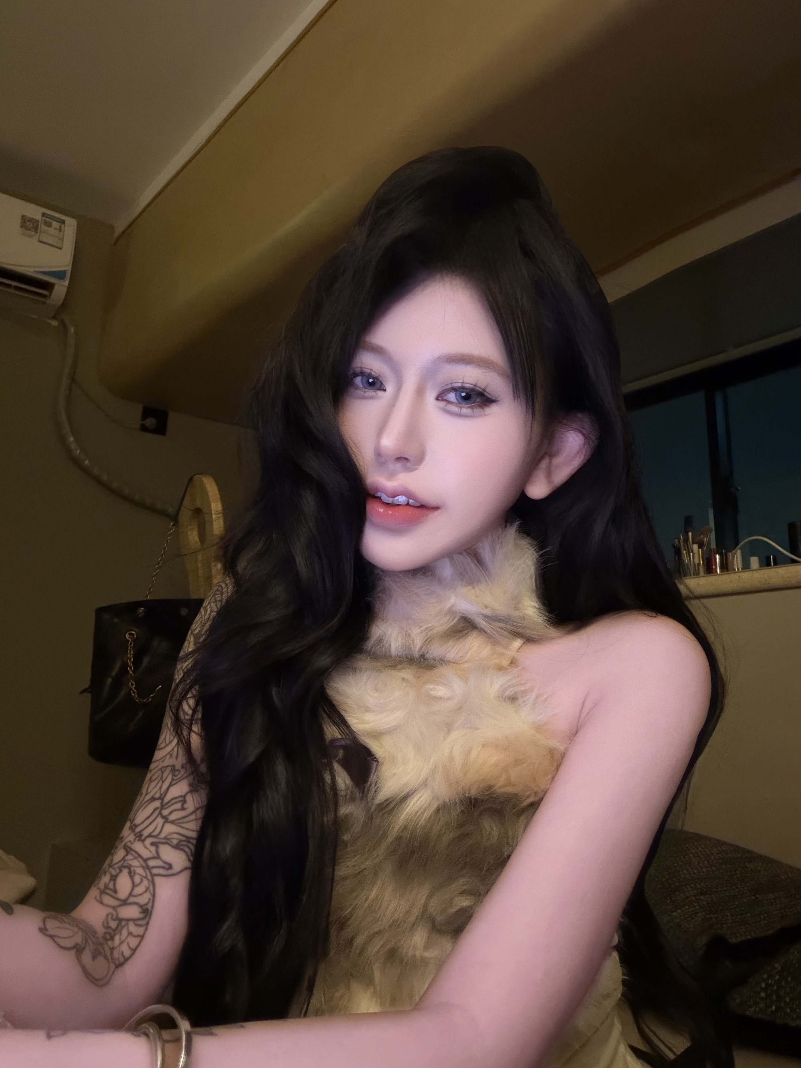 前凸后翘A4腰木子 Gallery 1