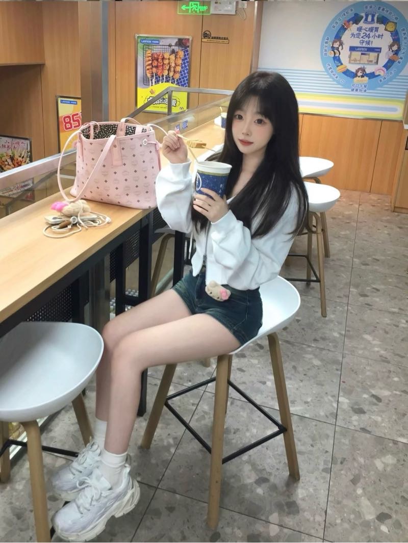 闵行07白虎琪琪 Gallery 3