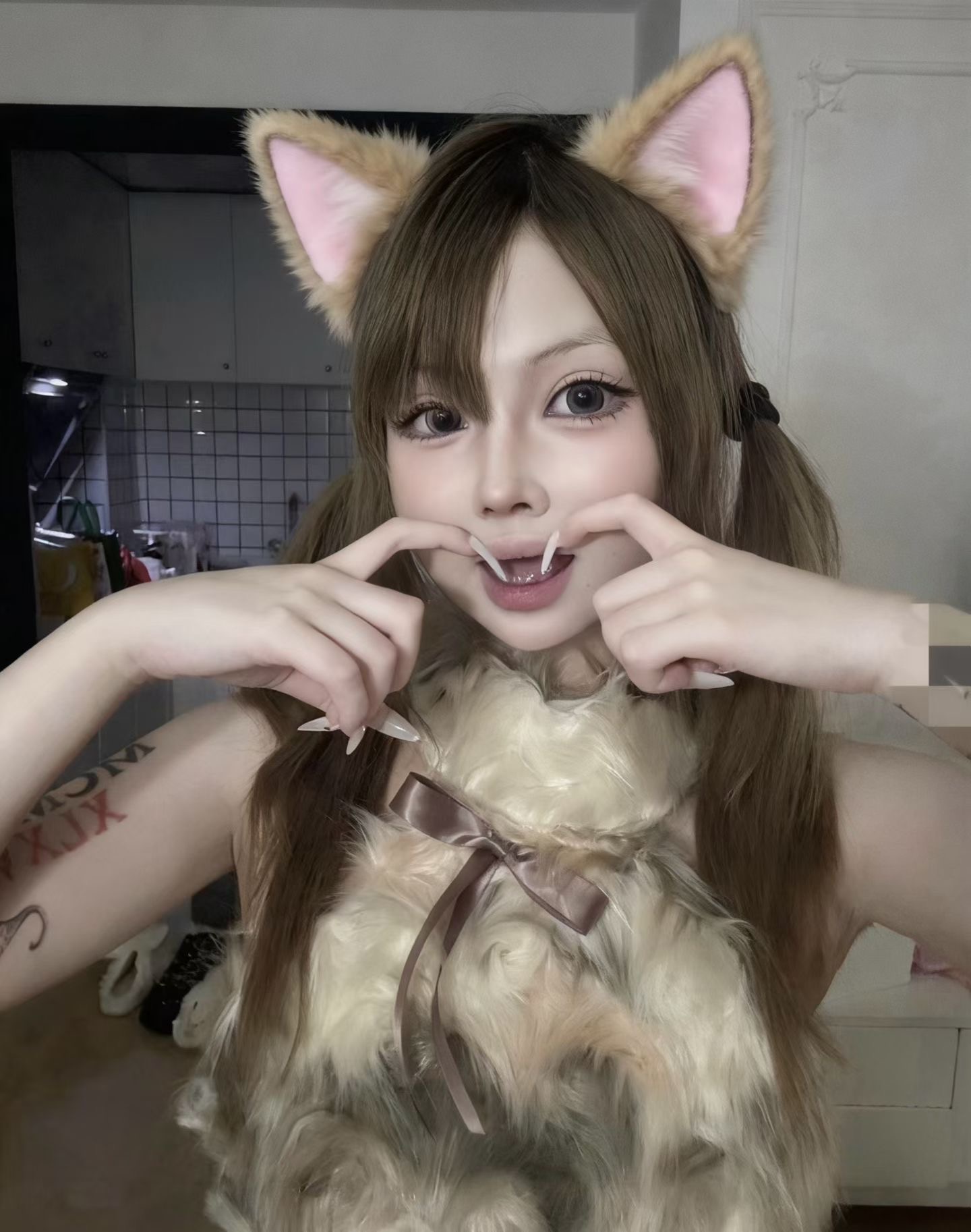 普陀小白兔极品少萝职业cos白虎 Gallery 4