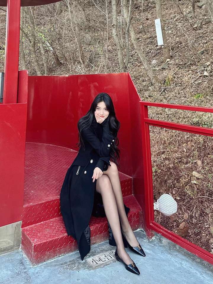 艾米🏠普陀极品御姐依依 Gallery 4