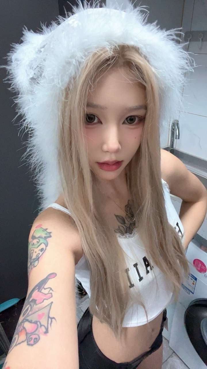 新人徐汇18  苏雨  极品高挑炮架 Gallery 3