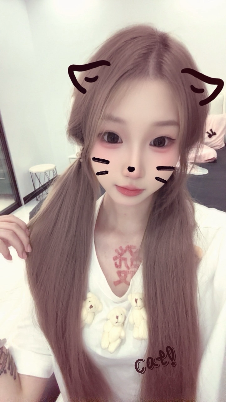 闵行07后白虎李萱儿可wt🉑sm🉑视频 Gallery 3