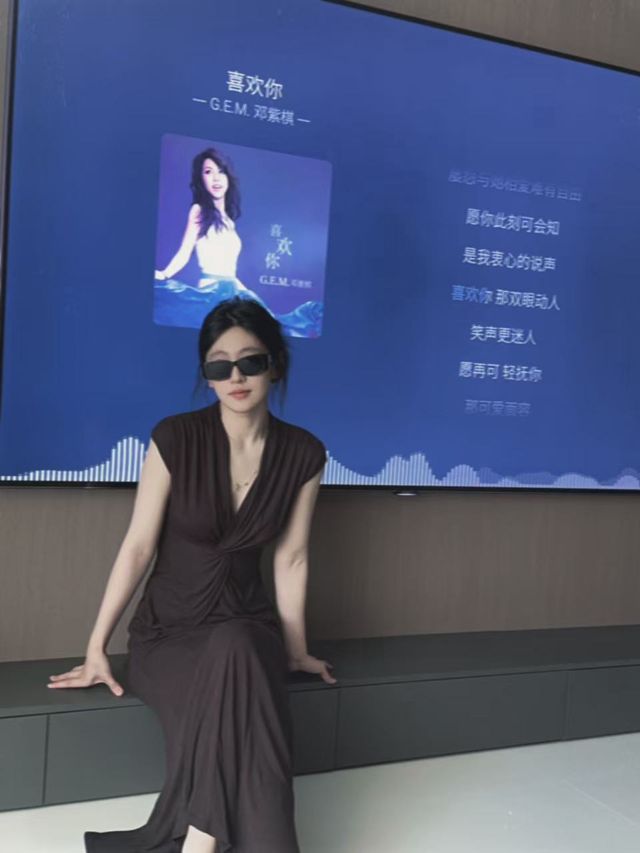 松江极品学妹小七 Gallery 2