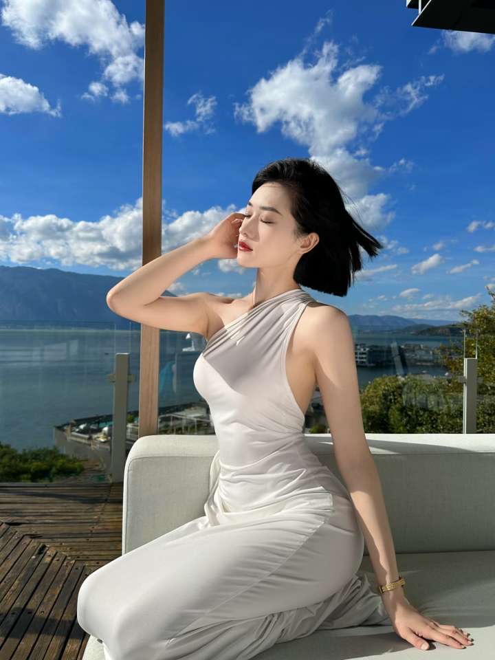 Y3127C-短发混血 浦东极品短发混血御姐 170D.00 Gallery 3