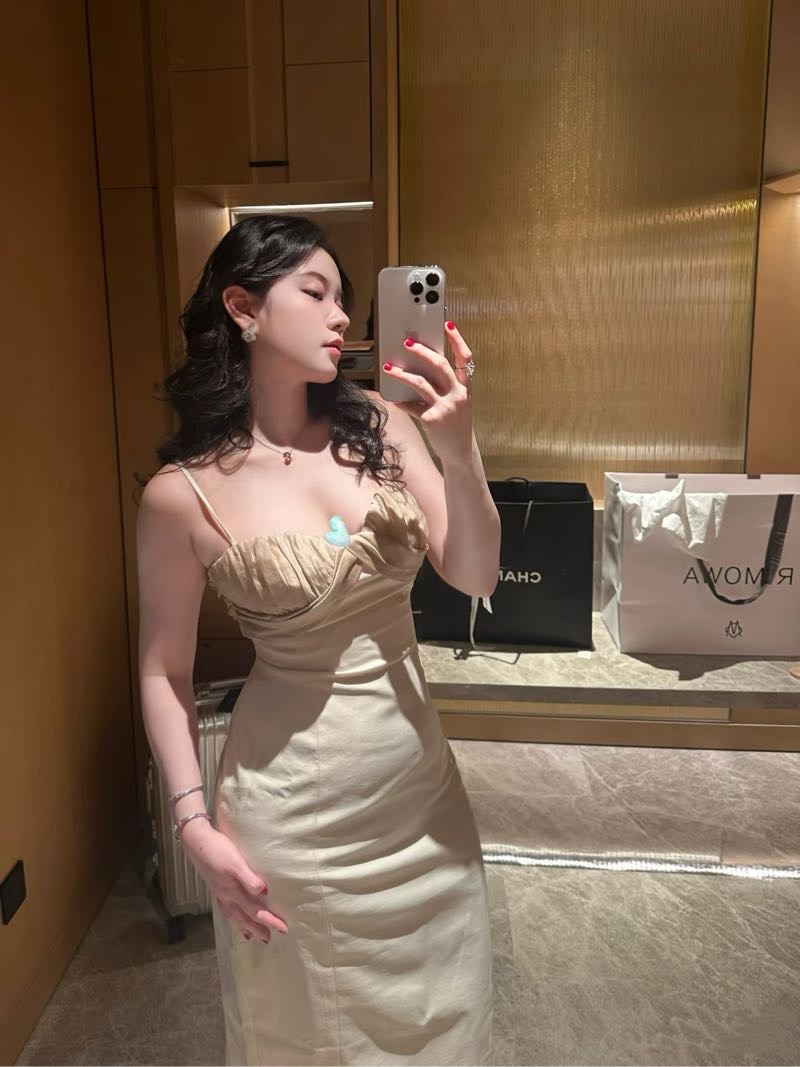 Y4125A-小芷蕾普陀高学历自媒体博主wtsm+米