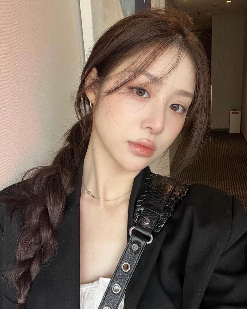 Y2811H-金喜善 静安硬万天然白虎平面模特 176E Gallery 4