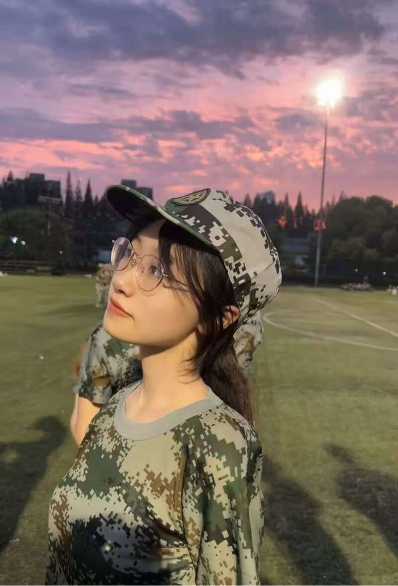 Y3615A-168 静安清纯眼镜妹 168C Gallery 5